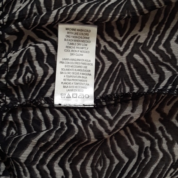 Miley Cyrus button down blouse - Picture 4 of 4